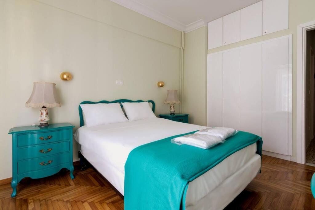 Iphigenia 2 Bedroom Retro Downtown Apartment Афіни Екстер'єр фото
